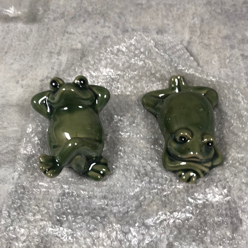 Laidback and fun Frogs 🐸